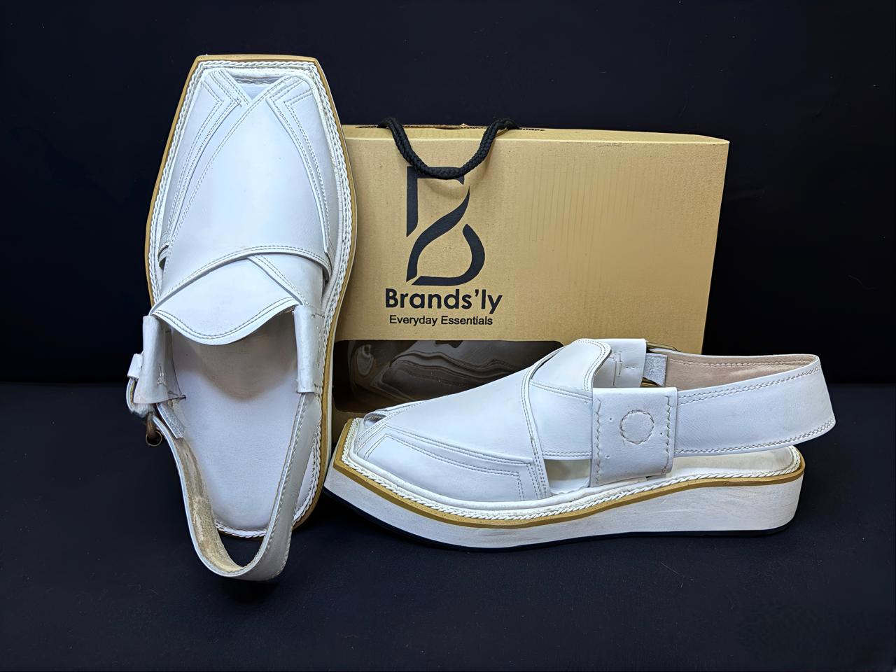 Classic White Kaptaan Peshawari Chappal